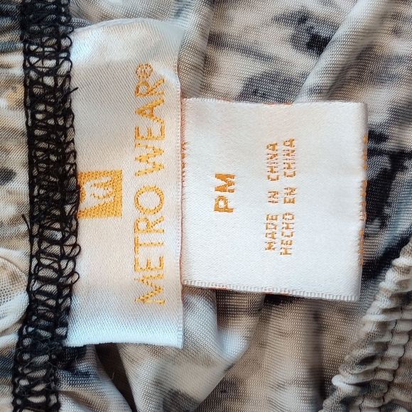 Metro Wear Ladies Petite Tiered Maxi Skirt Size:PM Color:Black, White, Gray - Picture 6 of 9